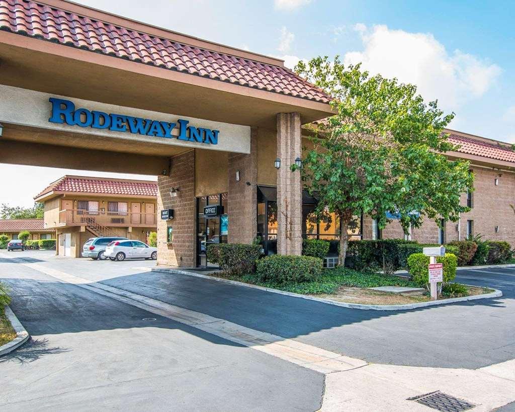 Rodeway Inn Riverside Exterior photo