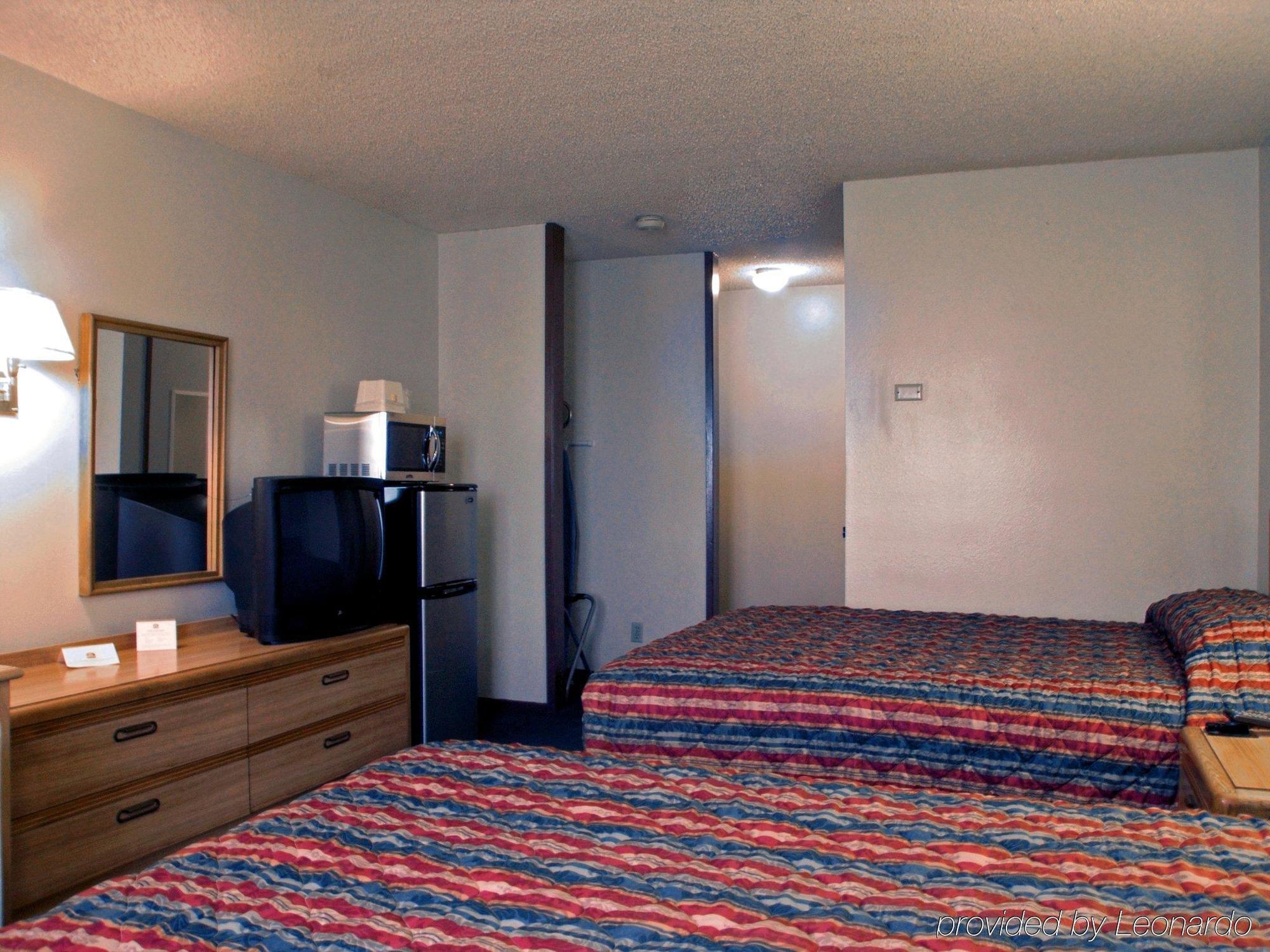 Rodeway Inn Riverside Room photo